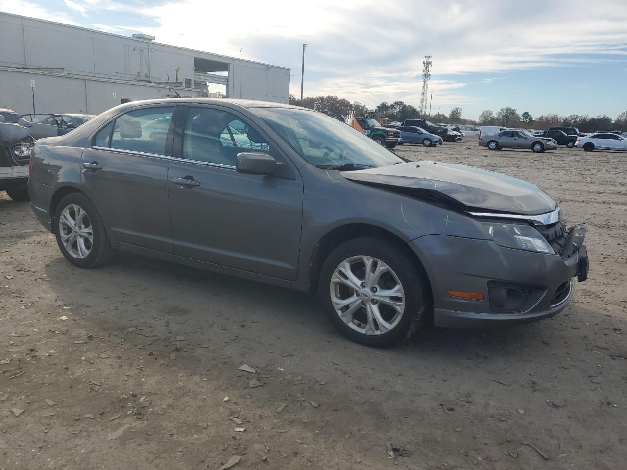 2012 Ford Fusion se