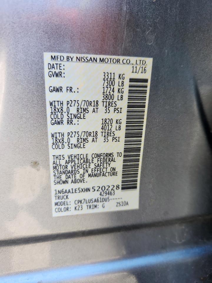 2017 Nissan Titan sv