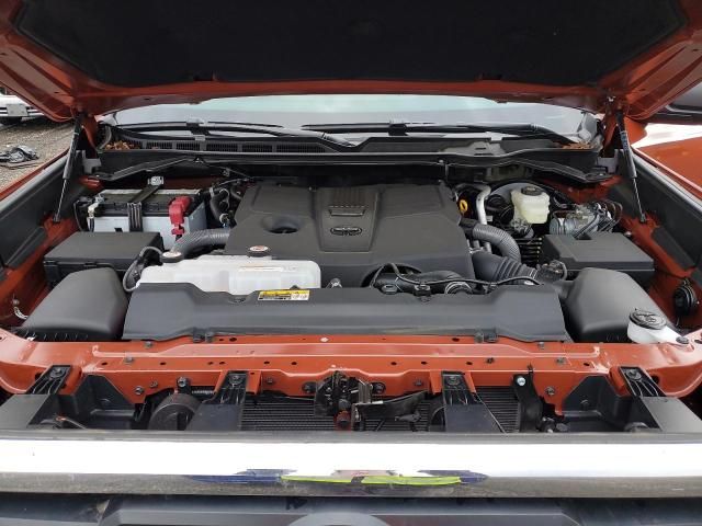 2025 Toyota Tundra Crewmax SR5