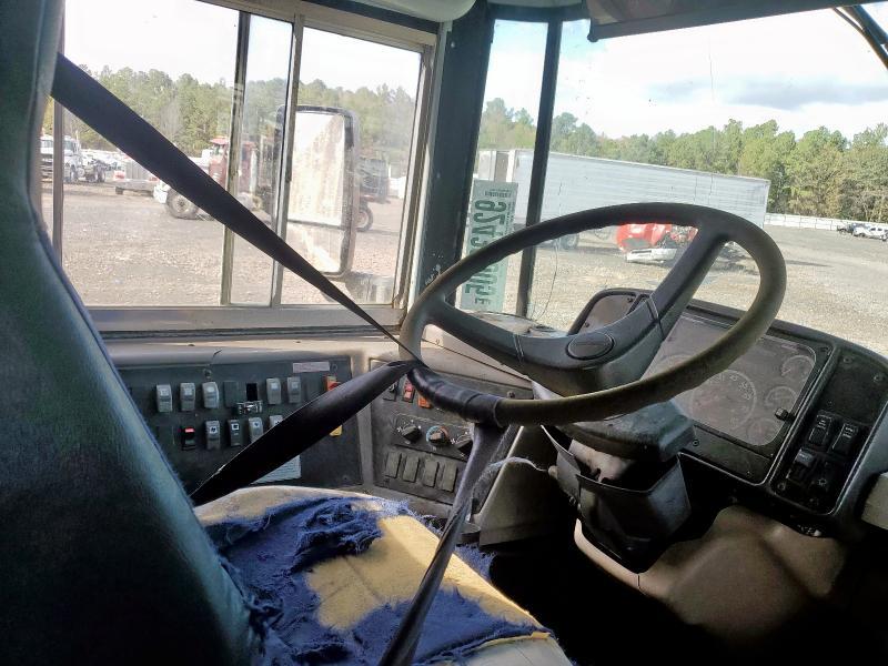 2004 Freigliner 2004 Freightlinerliner Chassis FS65 School Bus