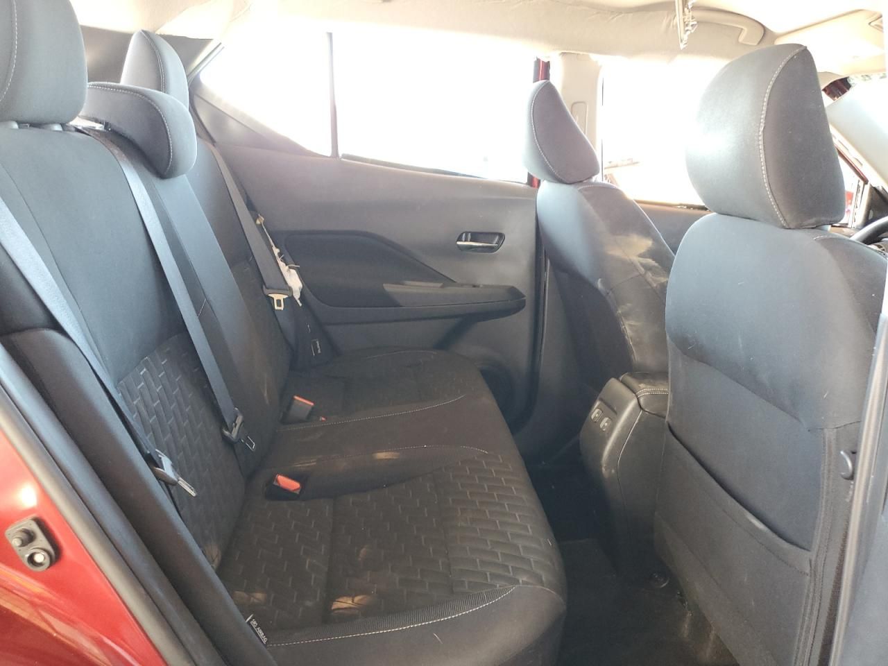 2023 Nissan Kicks sv