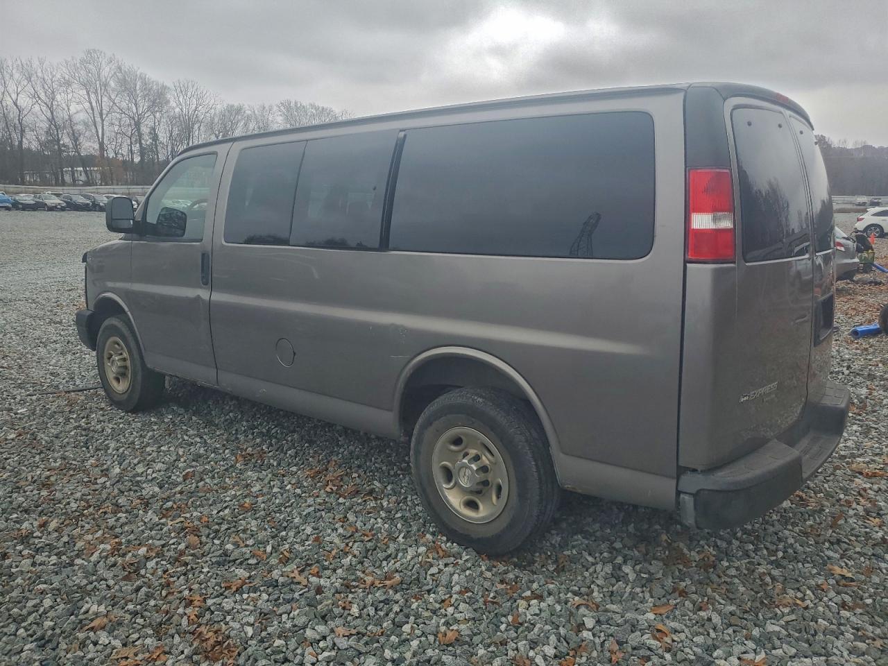 2009 Chevrolet Express G2500