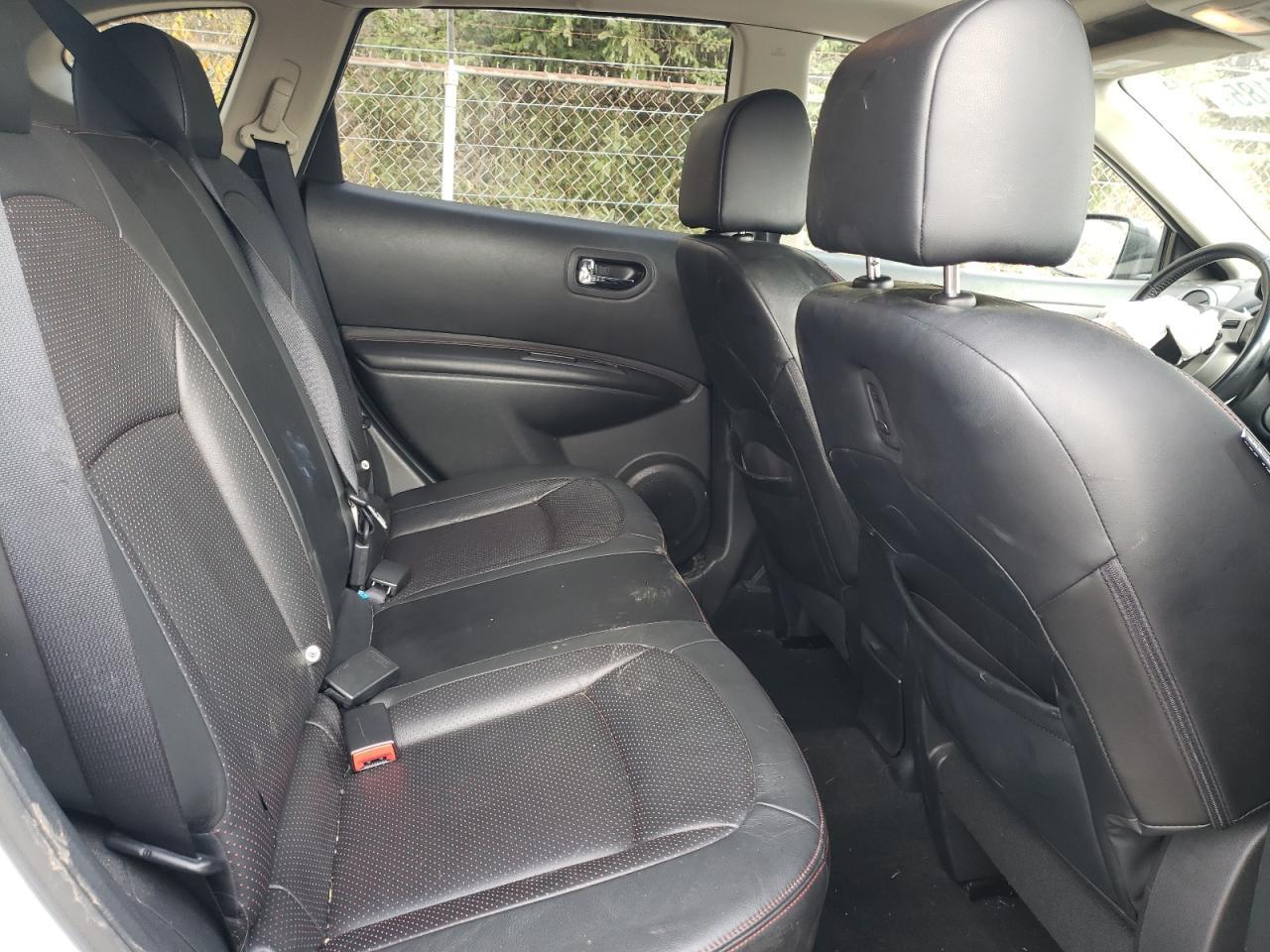 2011 Nissan Rogue s