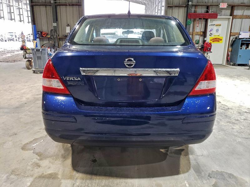 2011 Nissan Versa s