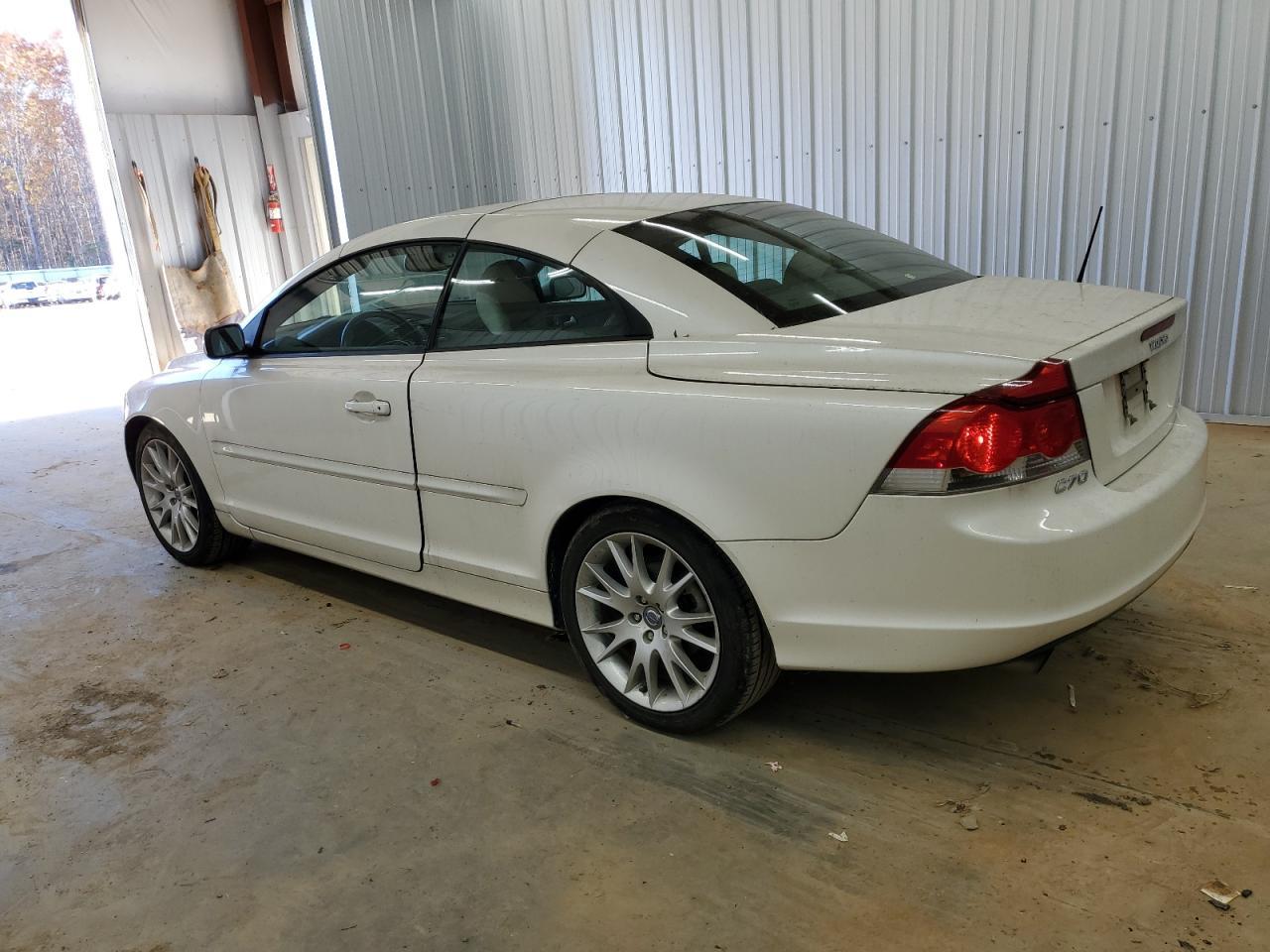 2006 Volvo C70 T5