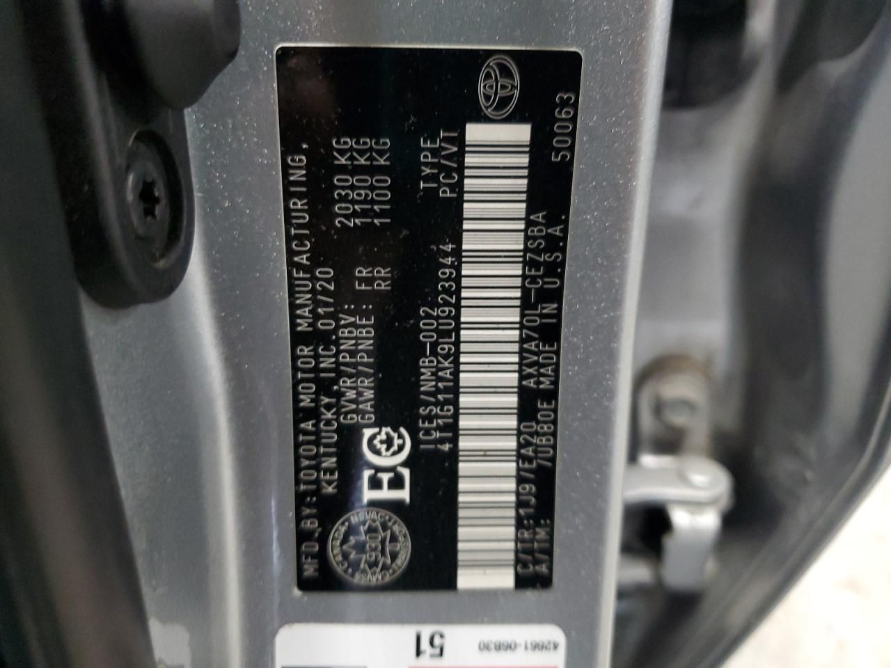 2020 Toyota Camry se