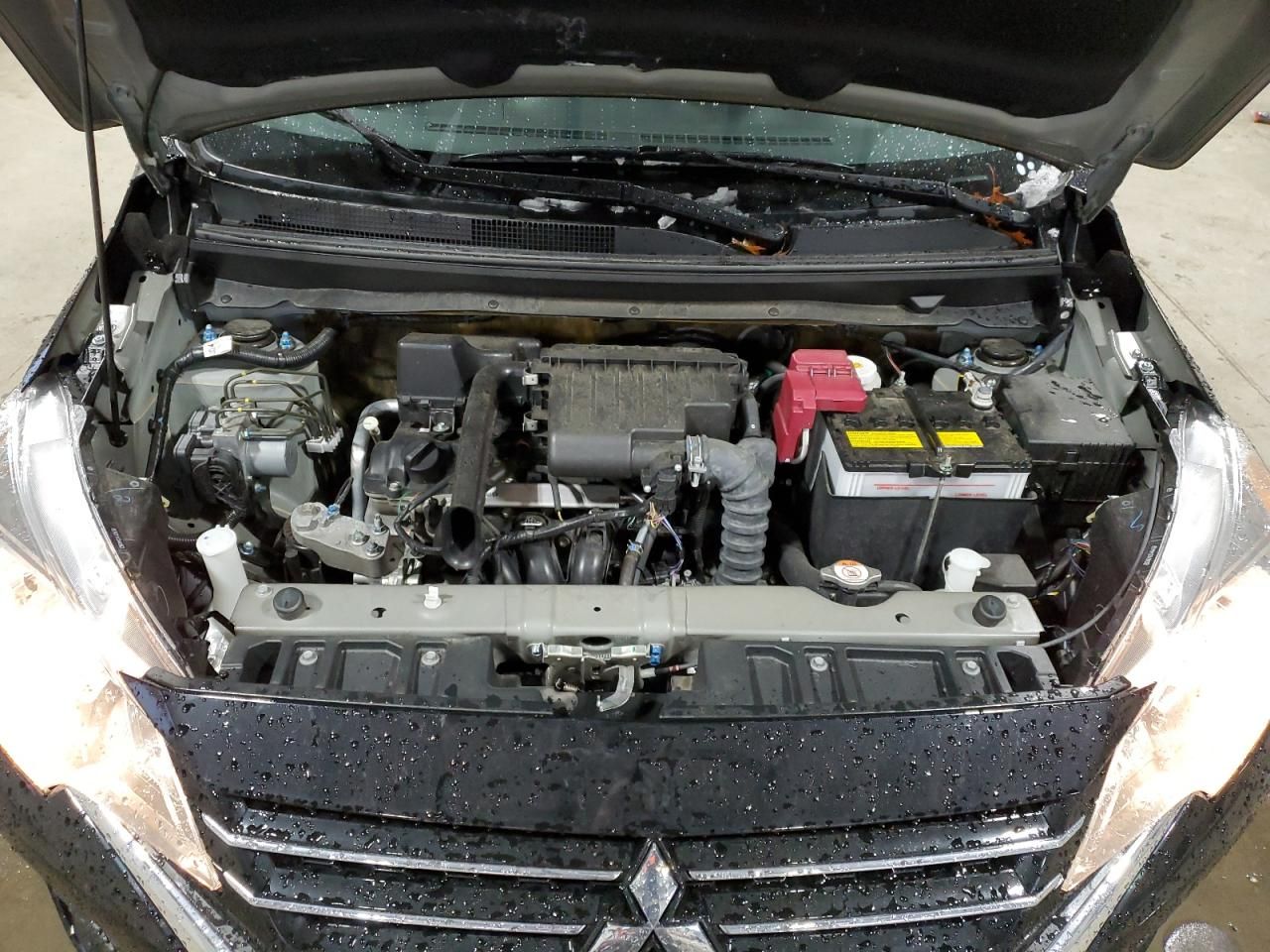 2024 Mitsubishi Mirage es