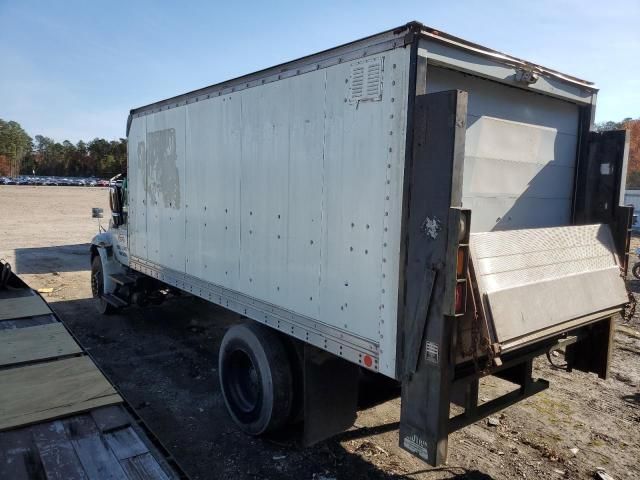 2005 International 4400 box Truck