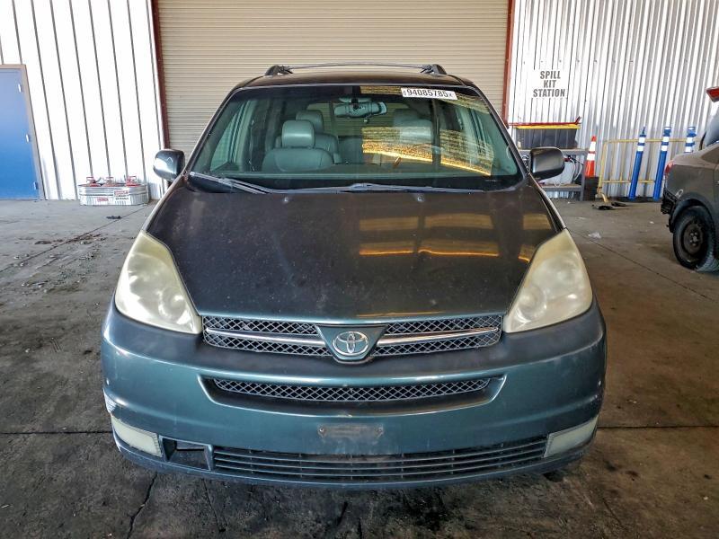 2004 Toyota Sienna