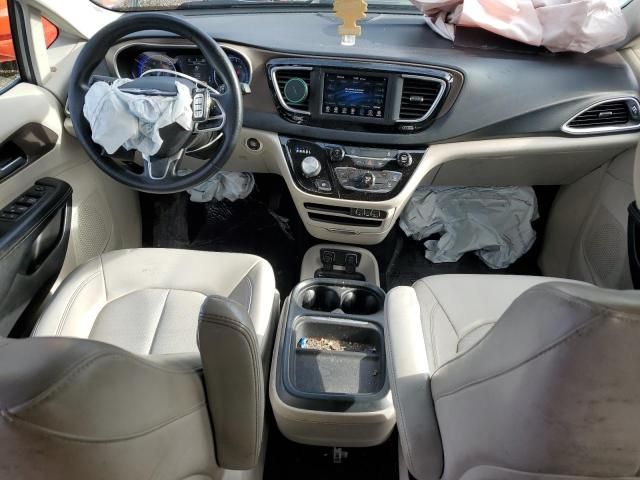 2021 Chrysler Voyager lxi