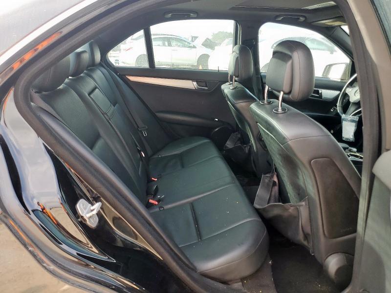 2010 Mercedes-Benz C300
