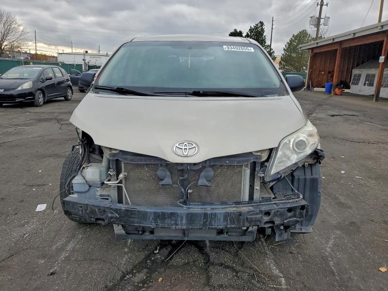 2015 Toyota Sienna