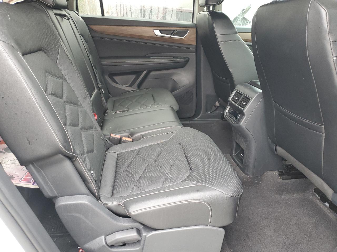 2024 Volkswagen Atlas se