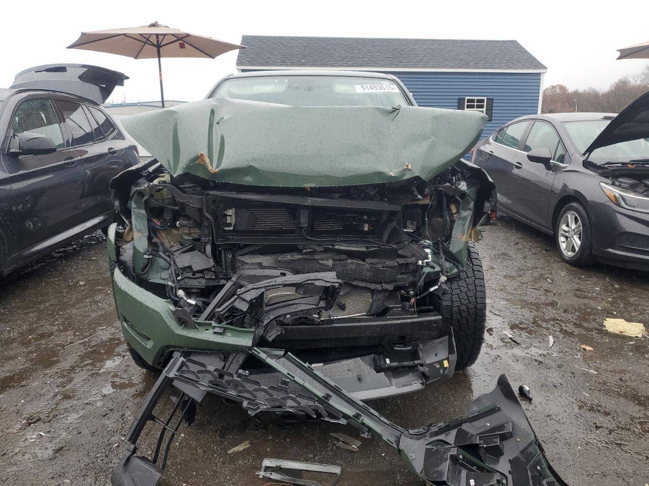 2024 Nissan Frontier s