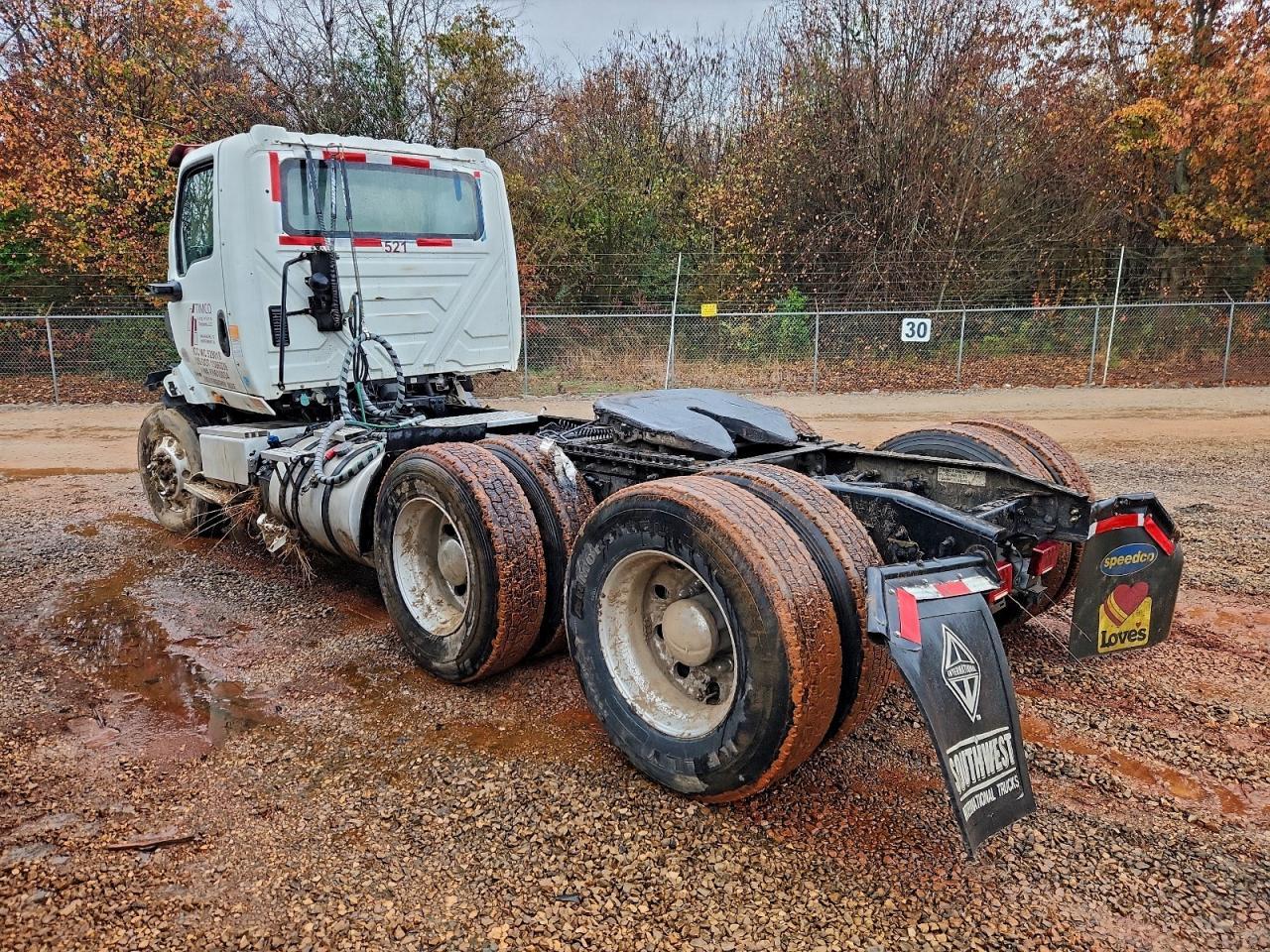 2019 International RH613