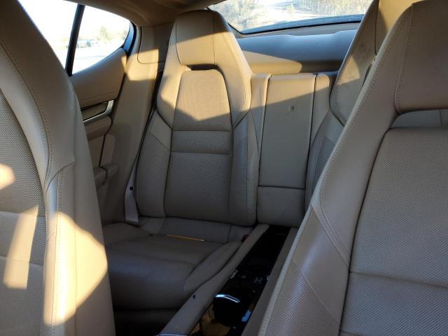 2011 Porsche Panamera 2