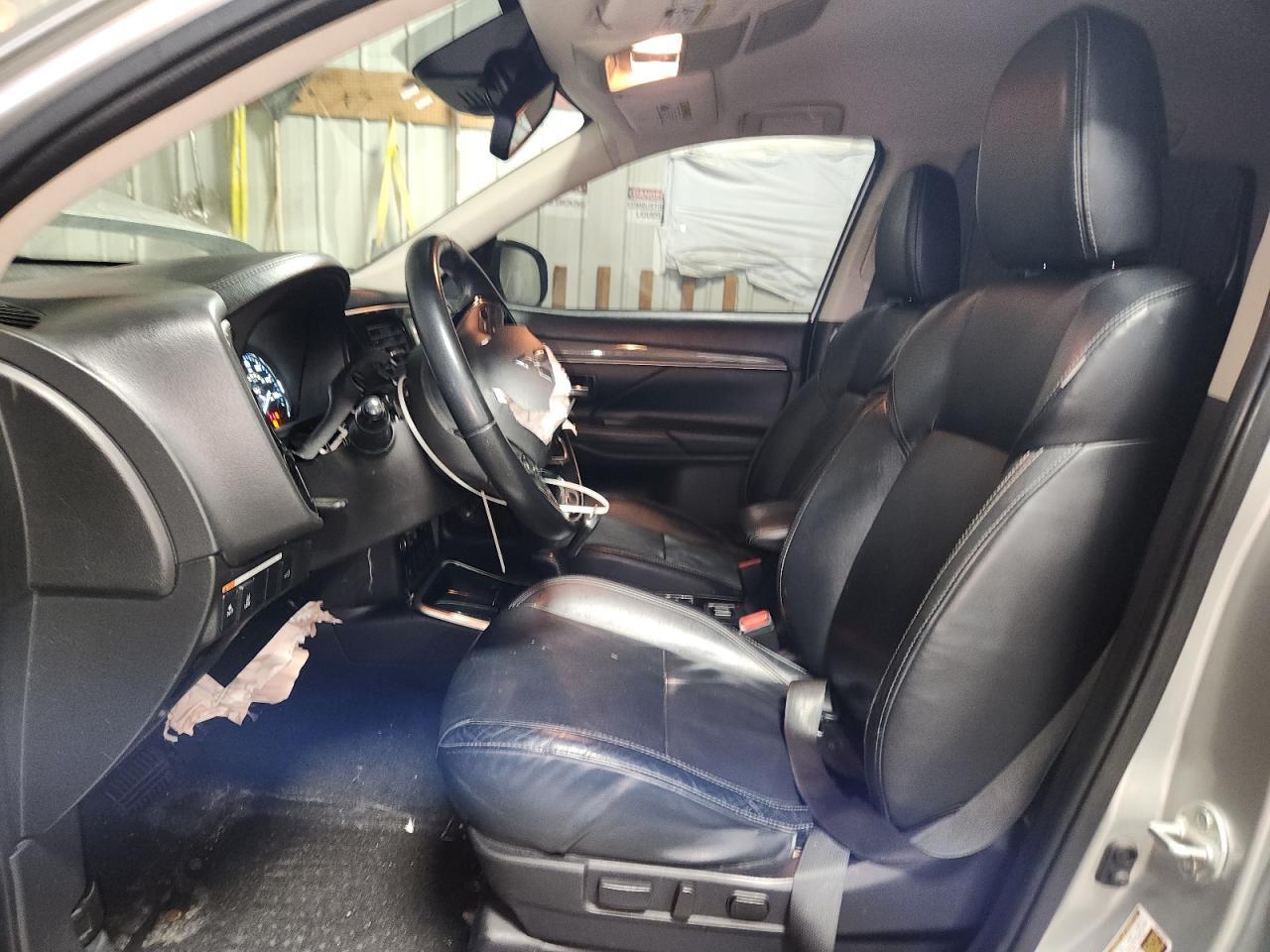 2020 Mitsubishi Outlander se