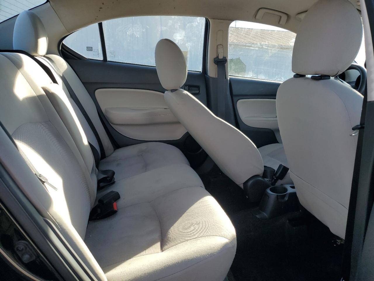 2019 Mitsubishi Mirage G4 es