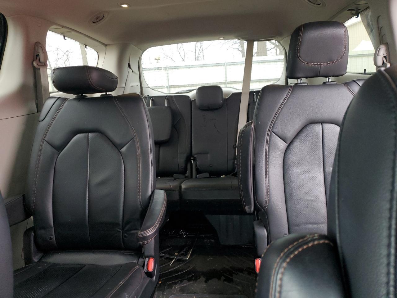 2020 Chrysler Pacifica Touring l