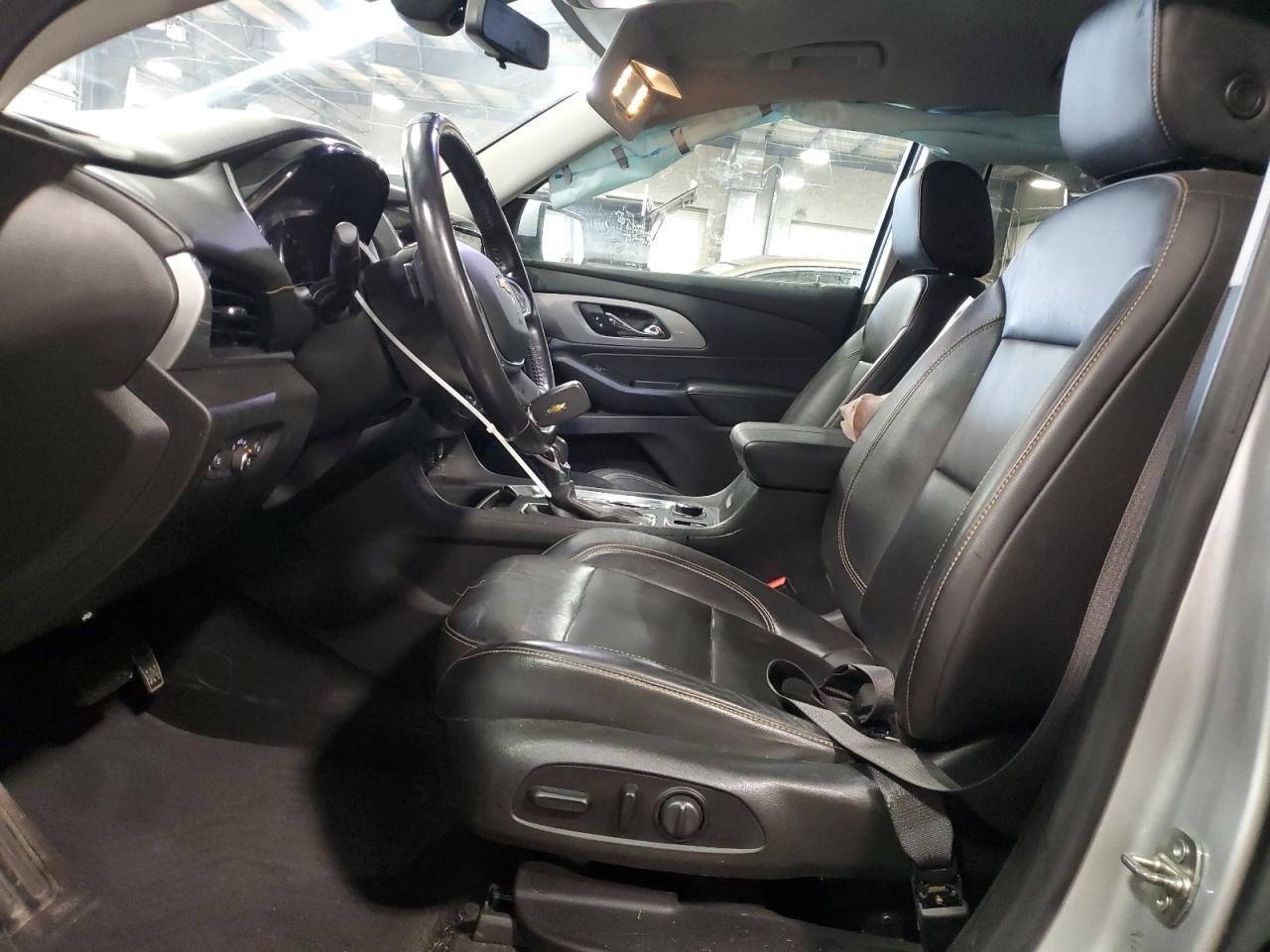 2021 Chevrolet Traverse lt