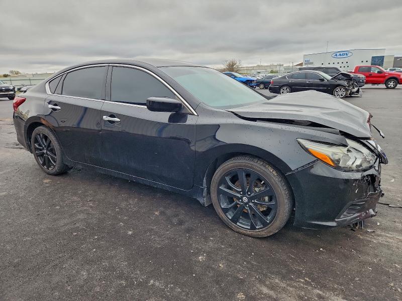 2017 Niss Altima 2.5 sr