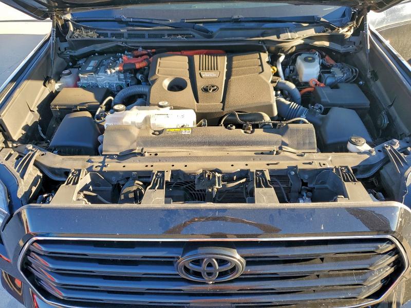 2023 Toyota Sequoia SR5