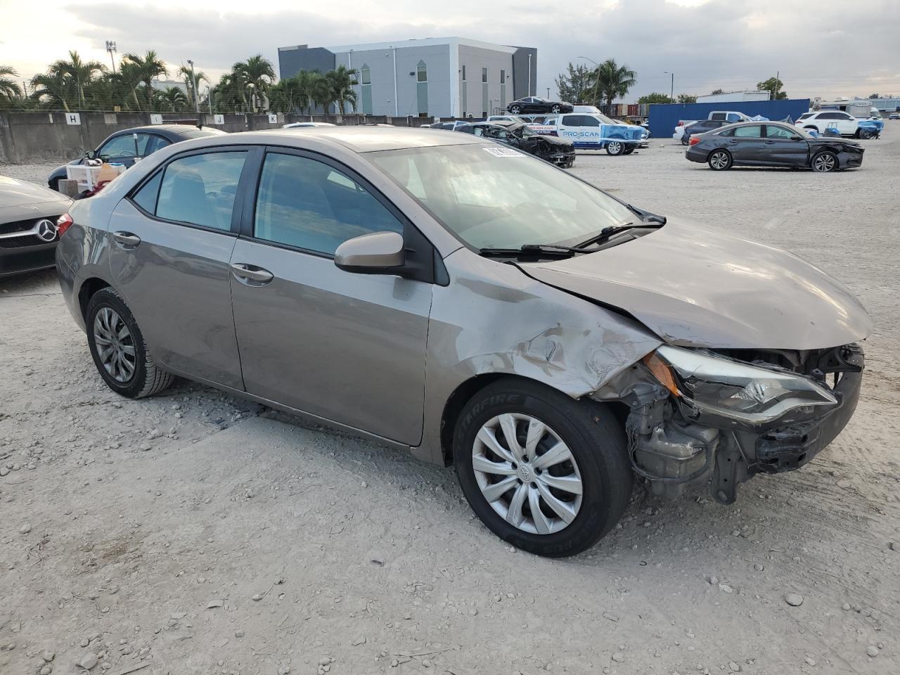 2016 Toyota Corolla l