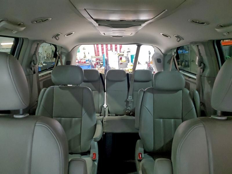 2008 Chrysler Town & Country Touring