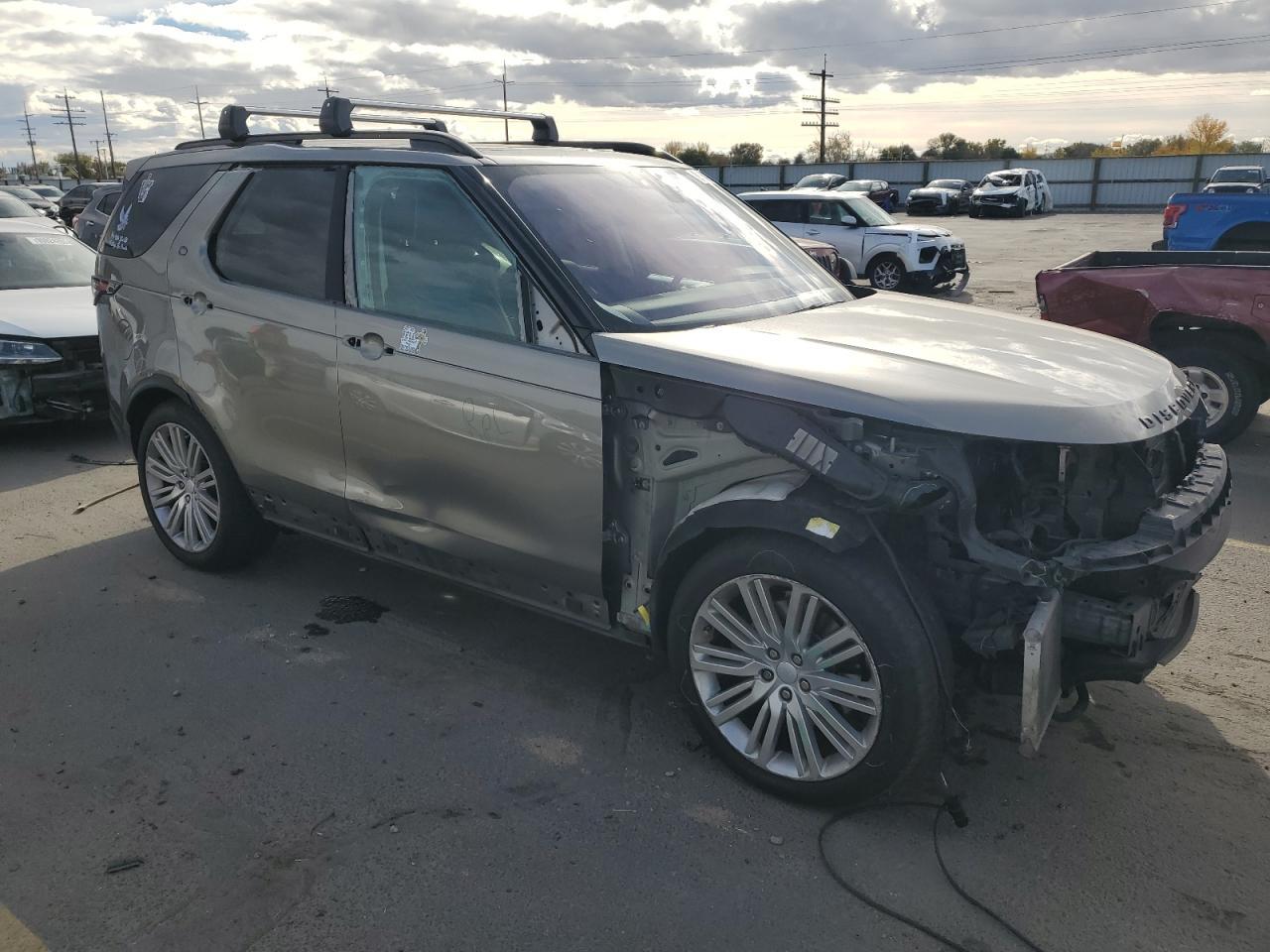 2017 Land Rover Discovery First Edition