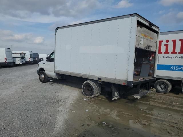 2013 Ford E350 BOX Truck