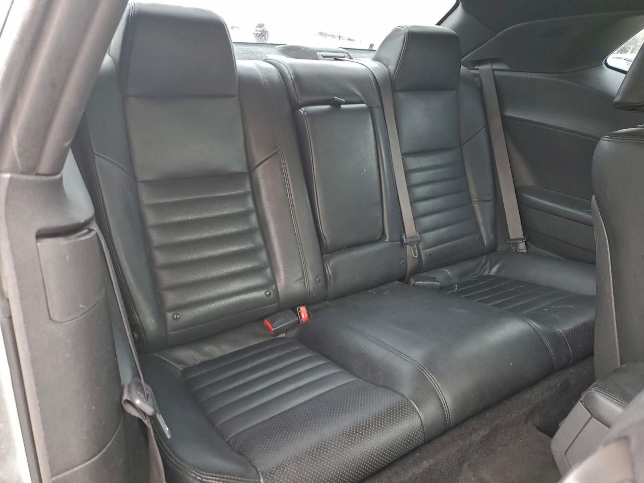 2012 Dodge Challenger sxt