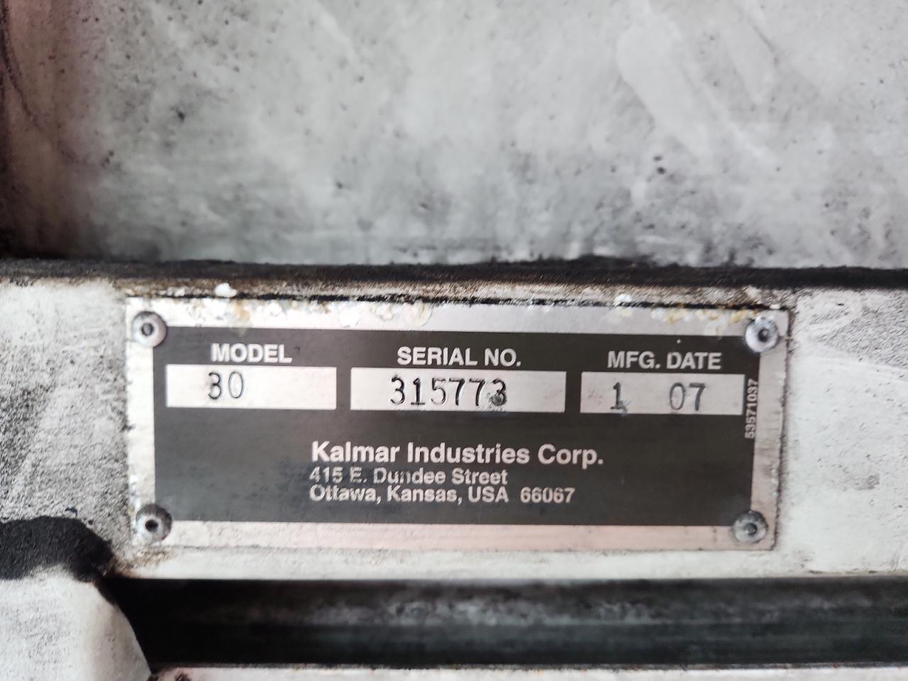 2007 Kalmar 30 Yard Truck