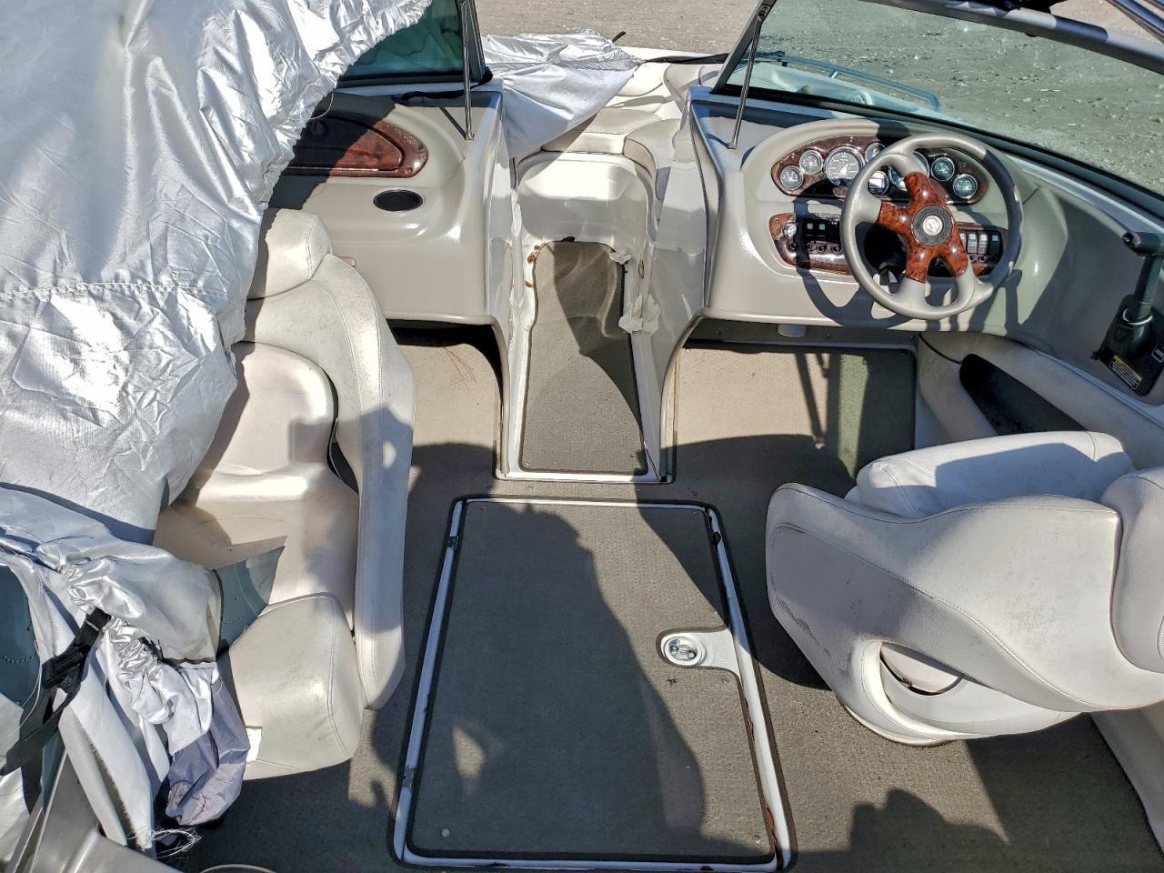 2004 Crown 225 btr