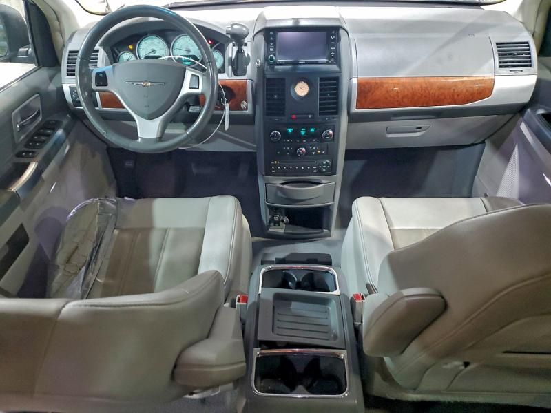 2008 Chrysler Town & Country Touring