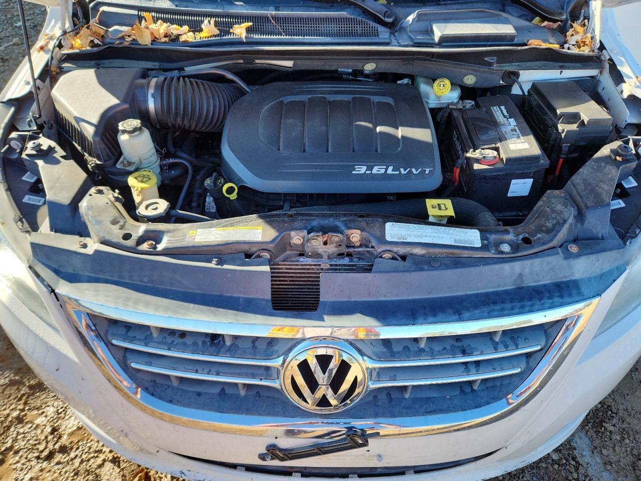 2012 Volkswagen Routan se
