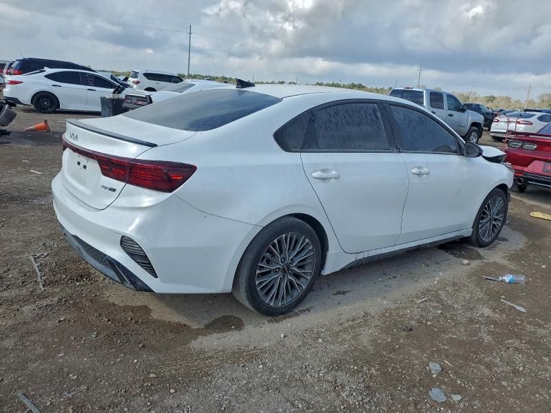 2024 KIA Forte gt Line