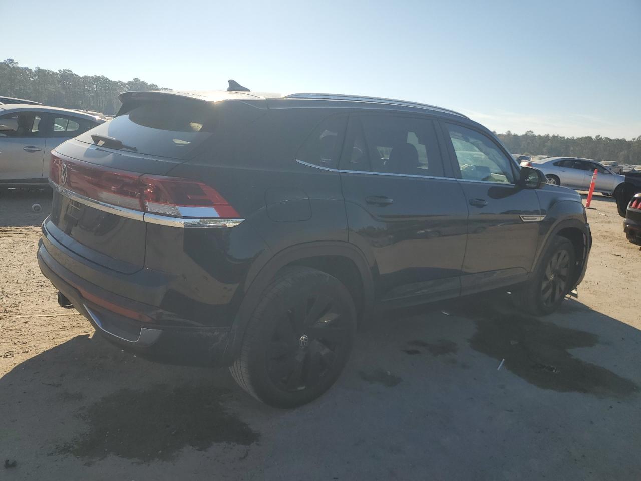 2024 Volkswagen Atlas Cross Sport se