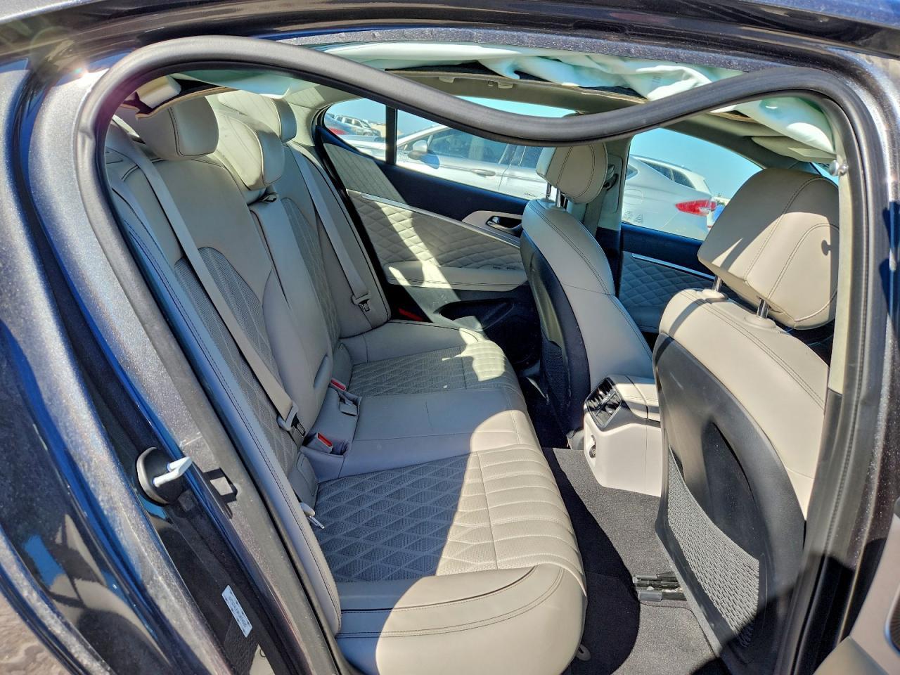 2019 Genesis G70