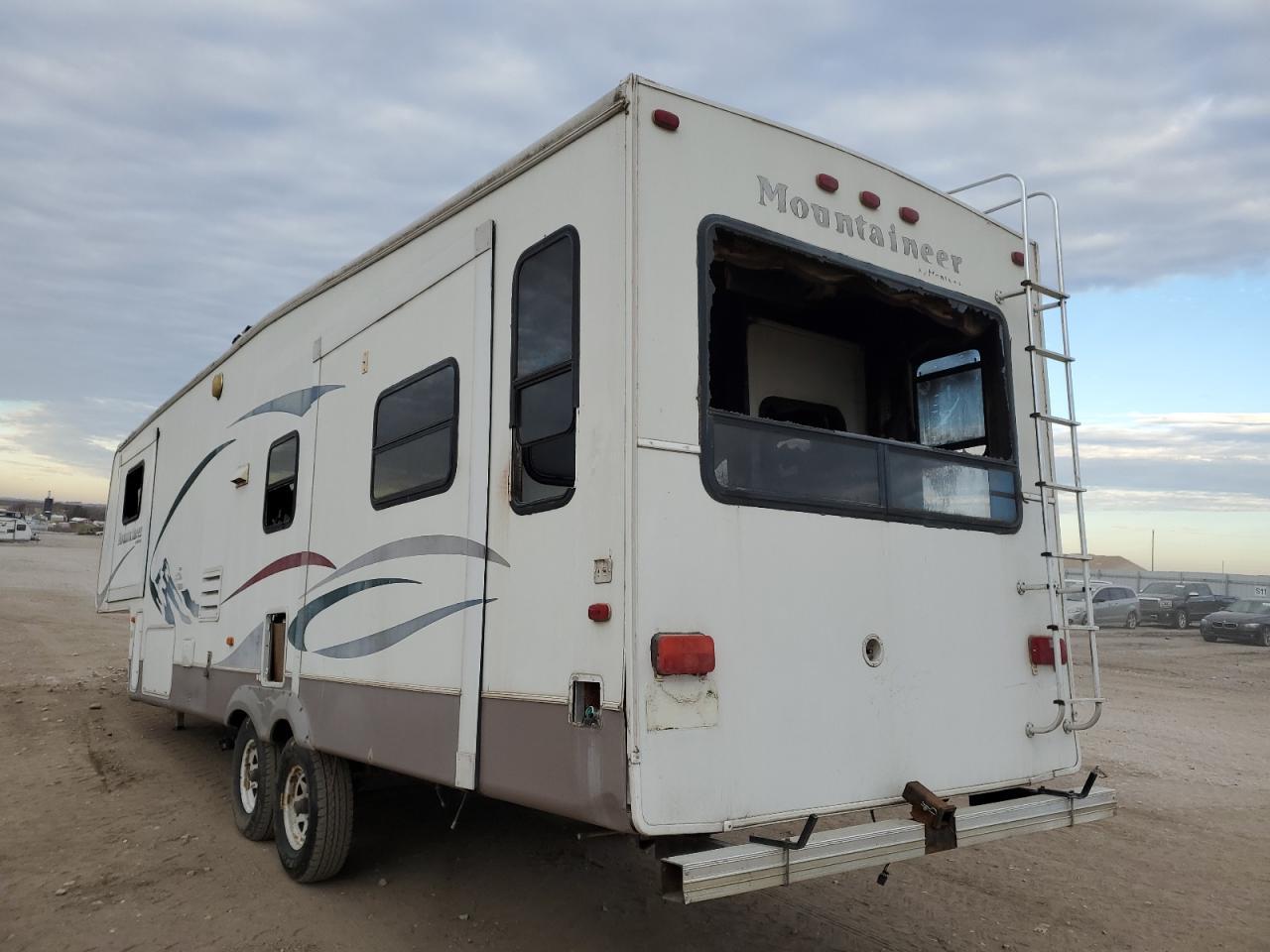 2004 Unknown 2004 Keystone Mountaineer Camper