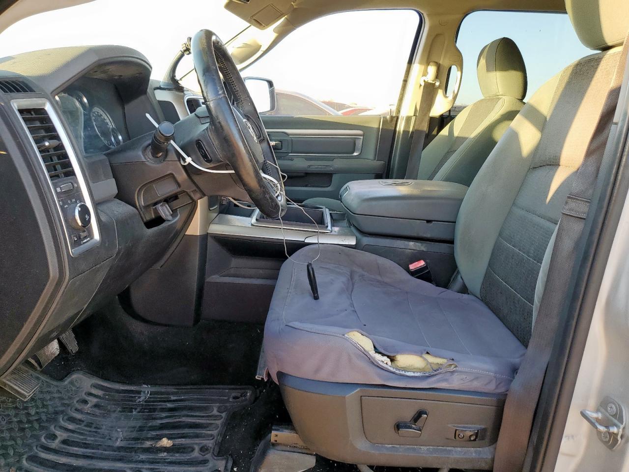 2015 Dodge Ram 1500 slt