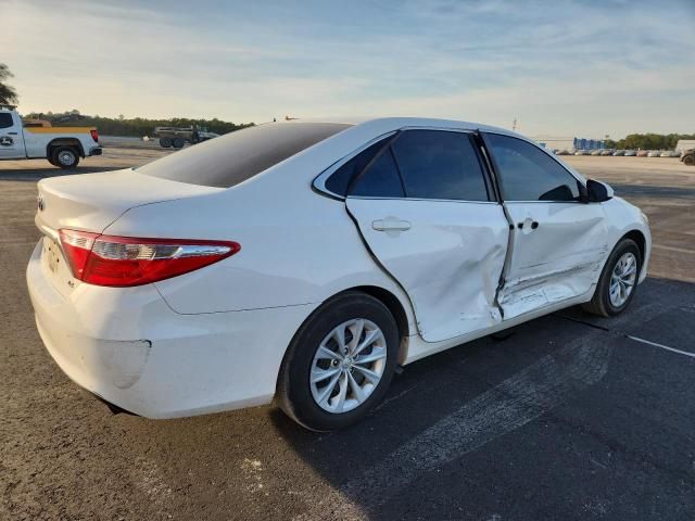 2017 Toyota Camry le