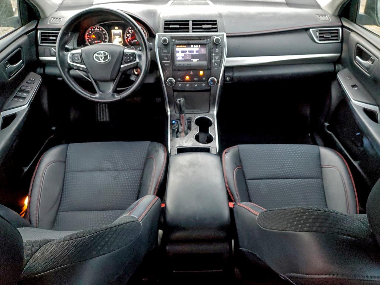 2015 Toyota Camry le