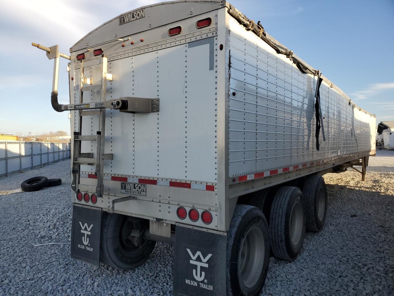 2022 Wilson DWH-650 Grain Trailer
