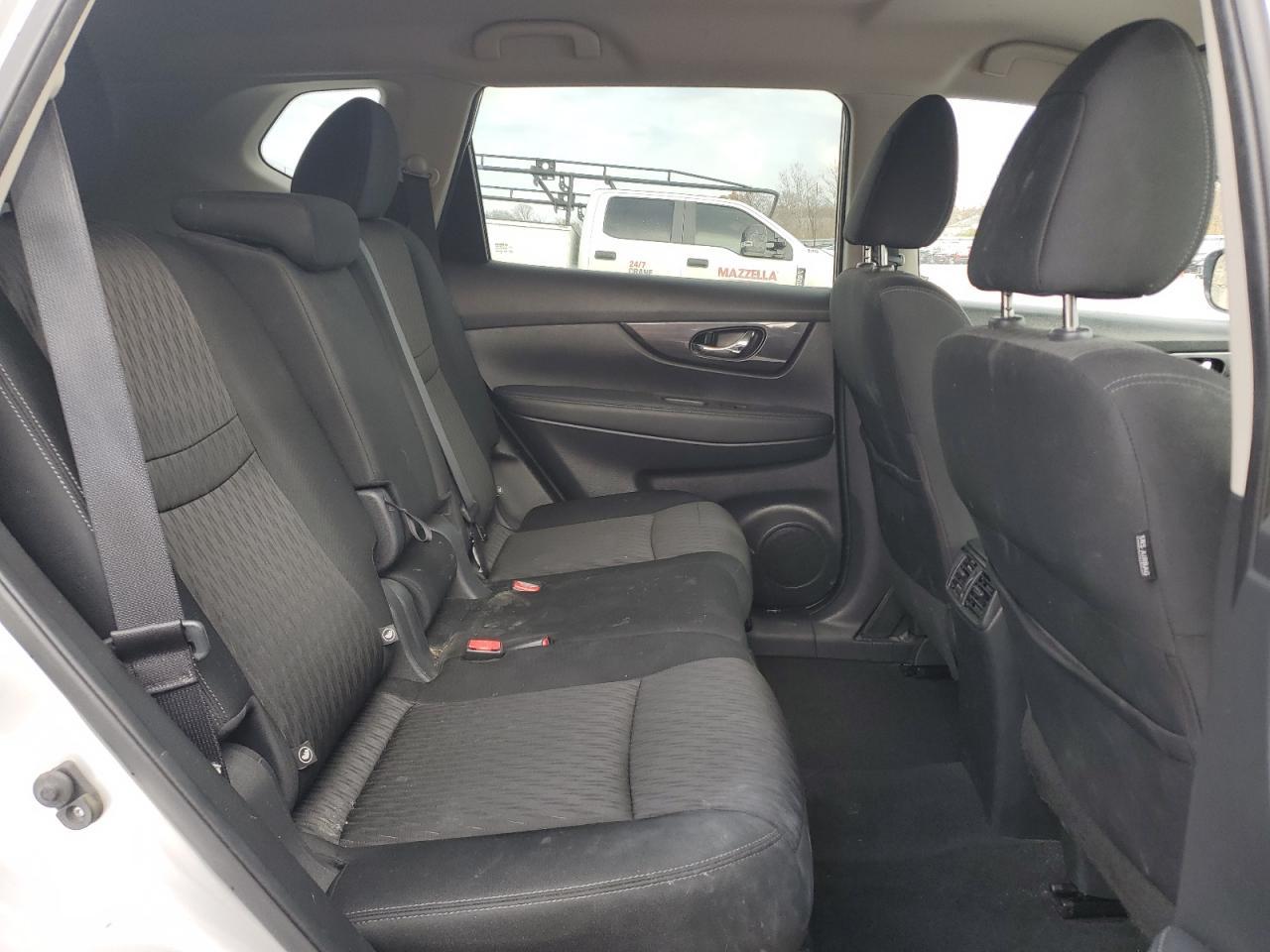 2018 Nissan Rogue s