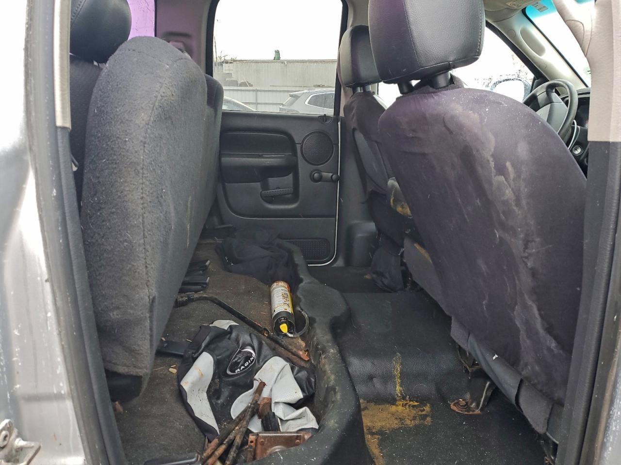 2004 Dodge RAM 2500 ST