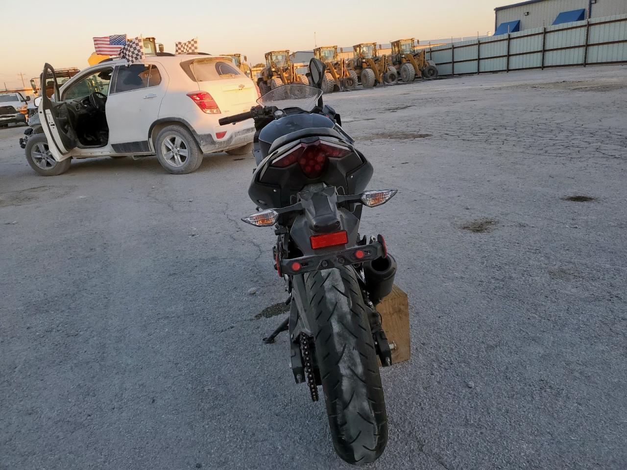 2024 Kawasaki EX500 H