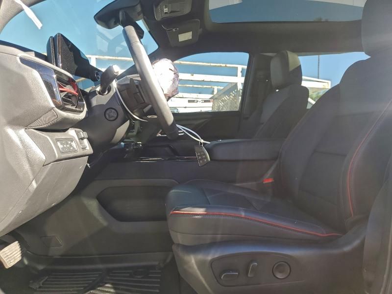 2024 Chevrolet Silverado rst