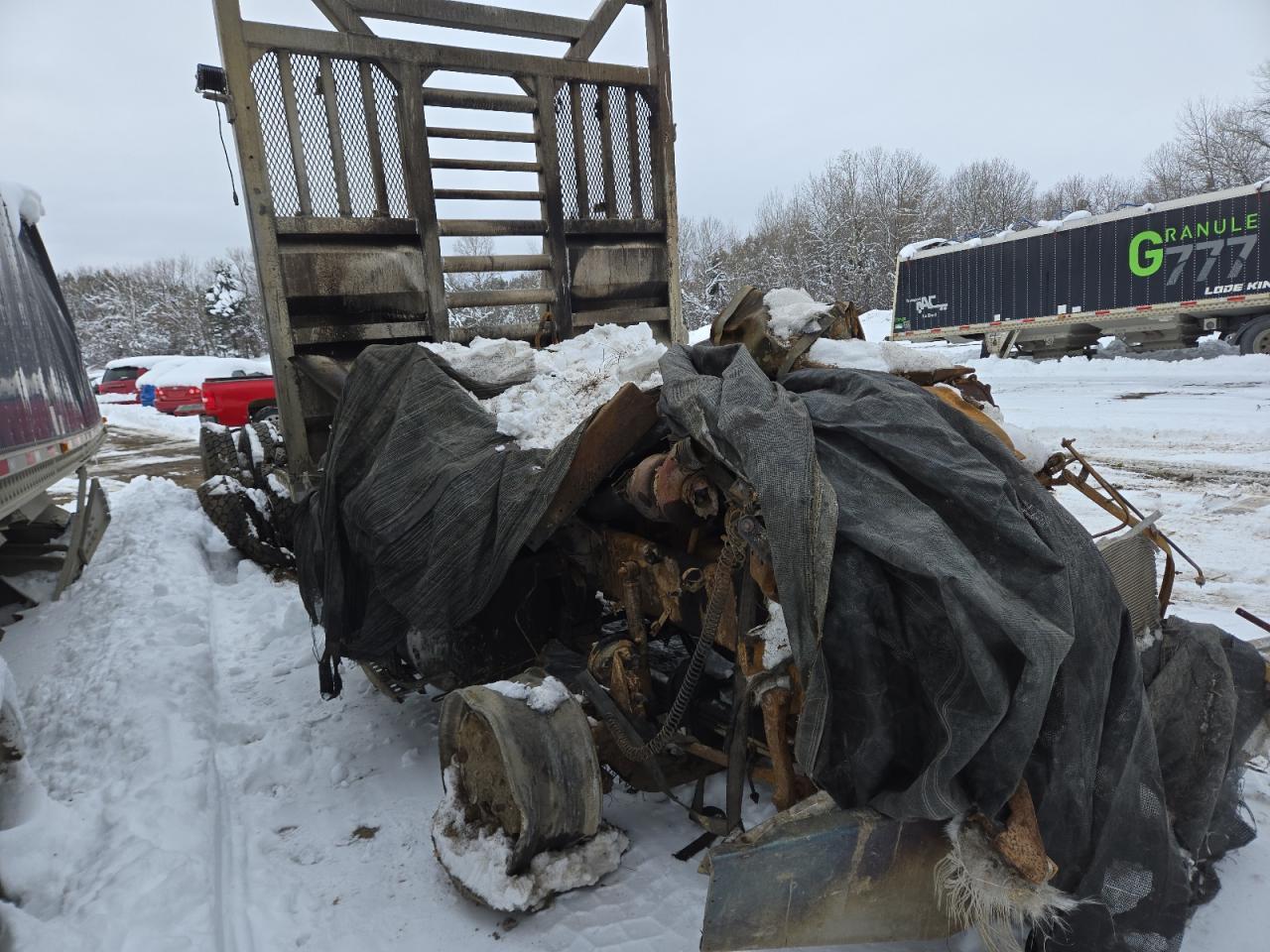 2005 Kenworth Construction T800