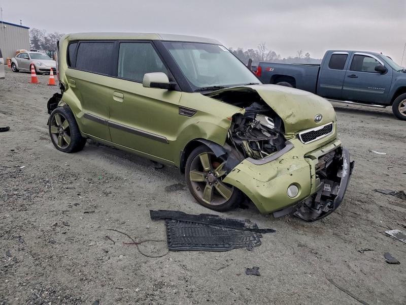 2010 KIA Soul +