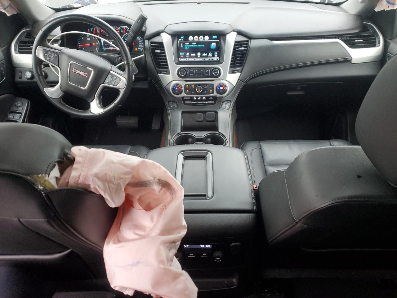2020 GMC Yukon slt